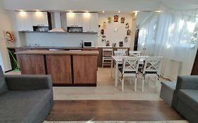 Apartment 15
